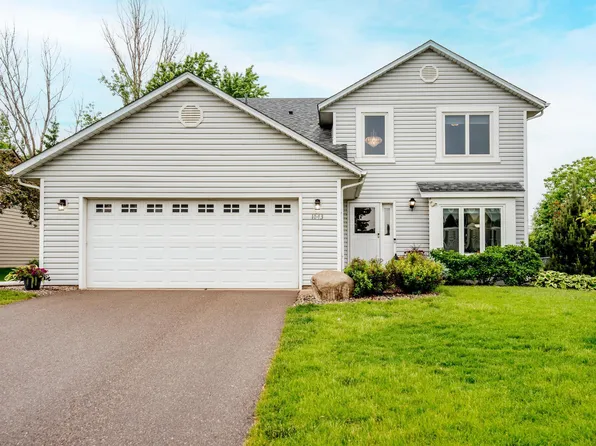 1043 Hummingbird Ln, Eagan, MN 55123