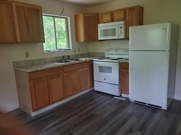 1803 N Concord Rd #B — Photo 8