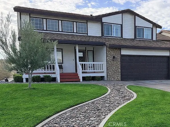 18285 Harbor Dr, Victorville, CA 92395