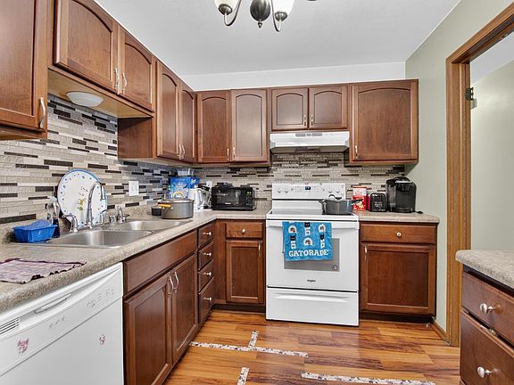 5th image of 7209 57th AVENUE #103