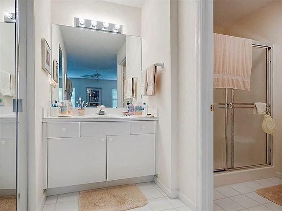 5th image of 10861 SE Sea Pines Cir
