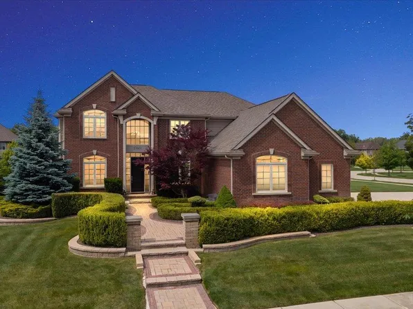 23001 Bentley Dr, Northville, MI 48167