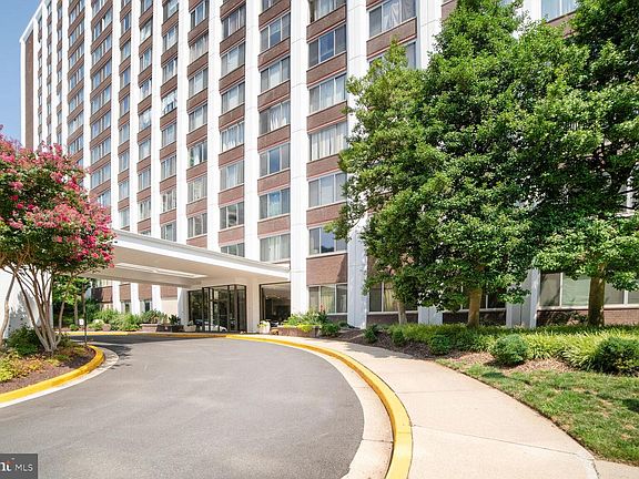 2nd image of 11801 Rockville Pike APT 1513