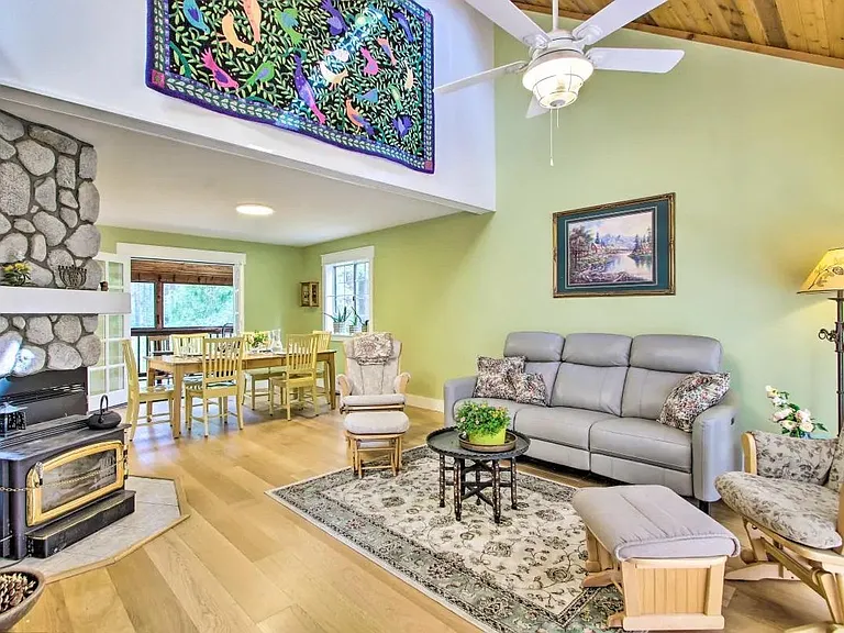 53566 Idyllbrook Dr — Photo 2