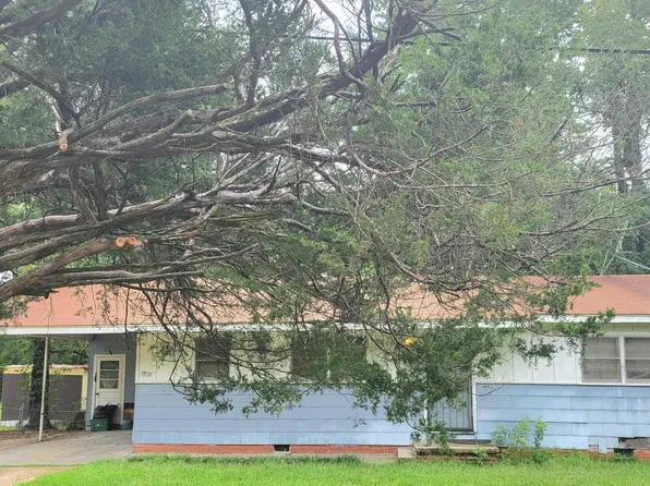 1032 Capri Cir, Jackson, MS 39209