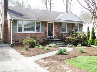 2631 Beechwood St, Greensboro, NC 27403
