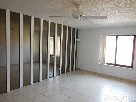 3rd image of 5252 Bosque Ln #1