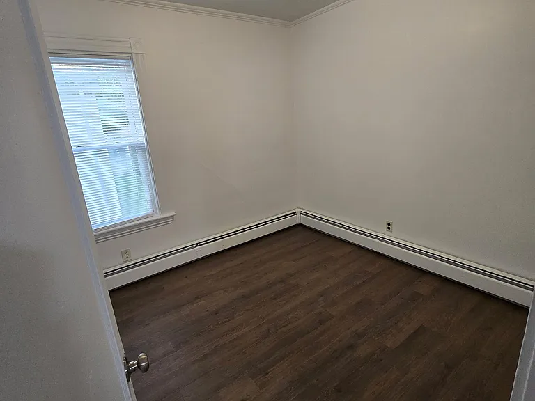 115 6th Ave #1B — Photo 5