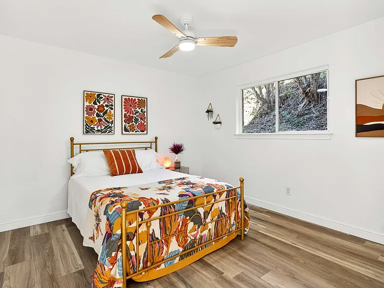 9568 Houston Hill Rd — Photo 17