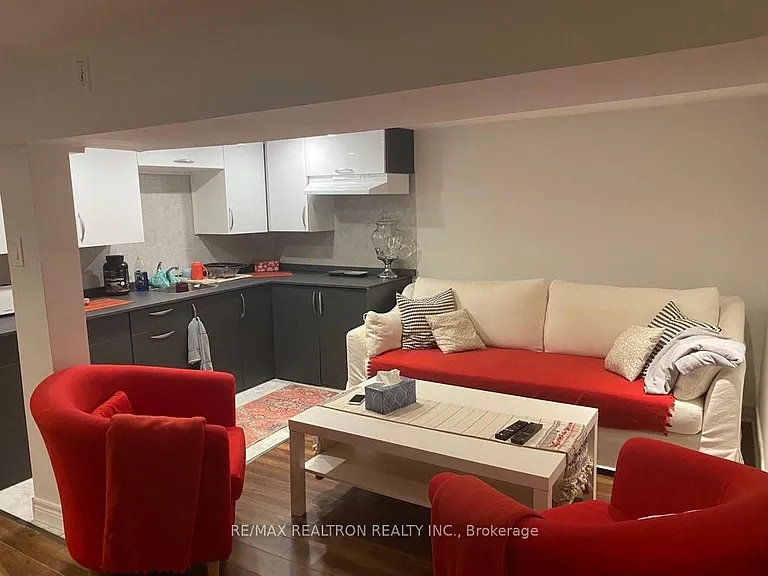 134 Wesley St — Photo 35