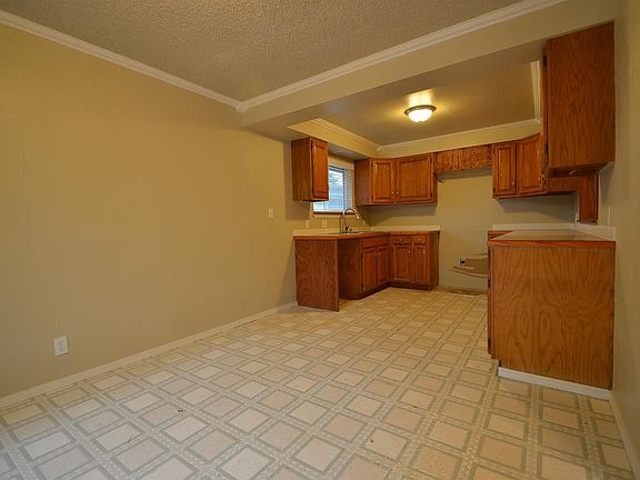 New/updated coordinating appliances to be installed at move-