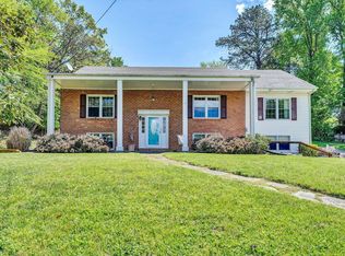 3377 Woodland Dr, Roanoke, VA 24015