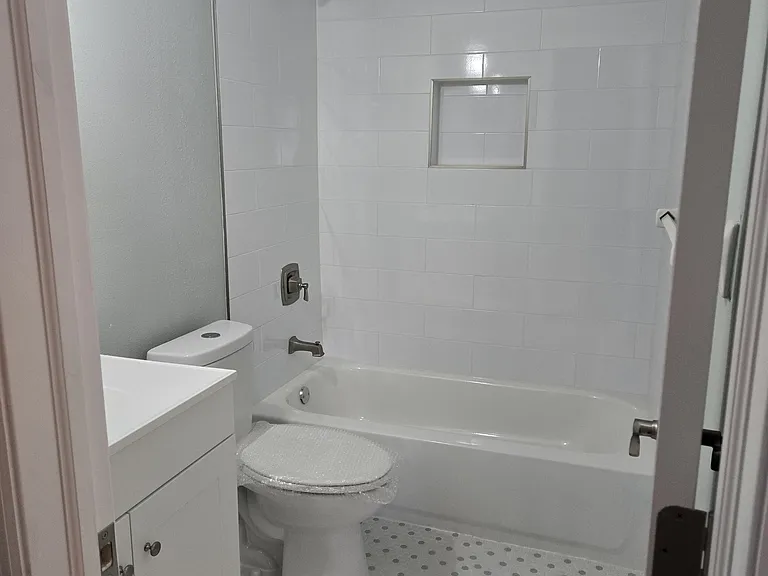 1819 Shore Dr S #103 — Photo 17