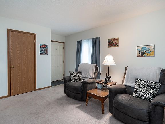 2nd image of 364 S Wilmington Ct