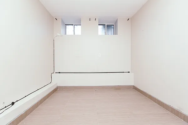 Rented by Nooklyn NYC LLC | media 26