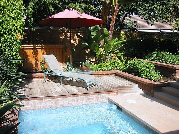 Spa - Steps from the Master suite