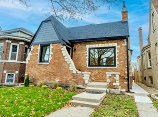 6053 W Eddy St, Chicago, IL 60634