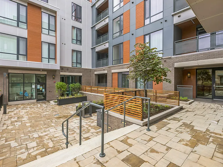 Park Morton Apartments — Photo 50