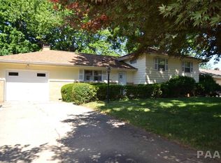 6125 N Knollaire Dr, Peoria, IL 61614