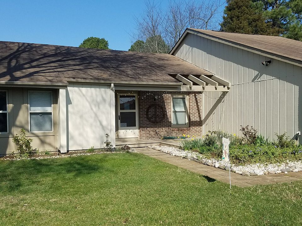 1st image of 1525 Lake Christopher Dr