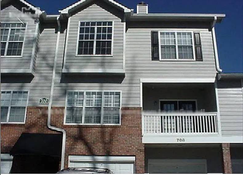 1st image of 708 Vinings Forest Ln
