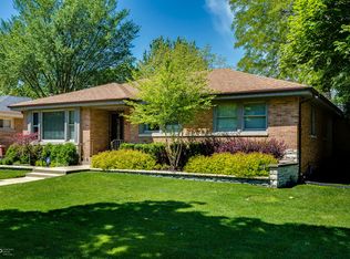 8850 Ewing Ave, Evanston, IL 60203