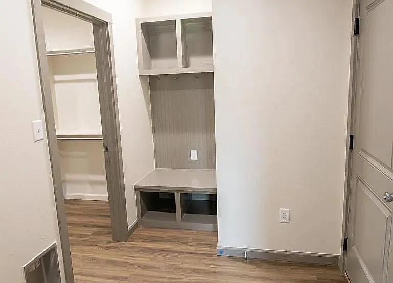 2 Emerald Ct — Photo 12