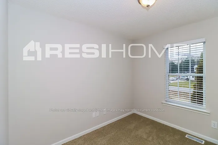 239 Periwinkle St — Photo 9