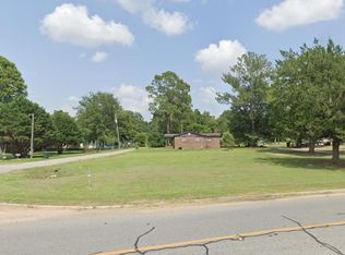 212 N 3rd St, Vienna, GA 31092