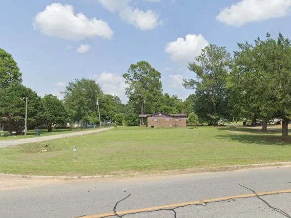 212 N 3rd St, Vienna, GA 31092