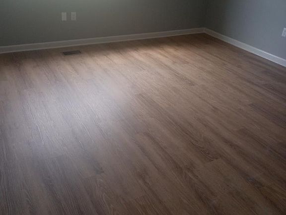 5th image of 250 Carraway Dr #10