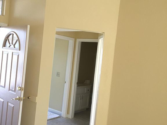 5th image of 1323 Len Way