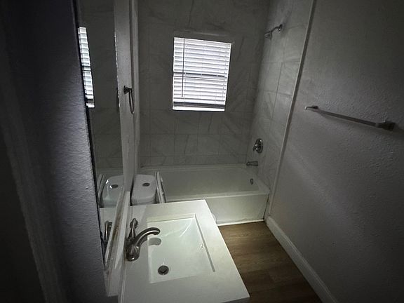 5th image of 2526 Exline St