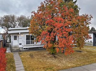 6525 & 6527 58th St NW, Calgary, AB T3A4R5