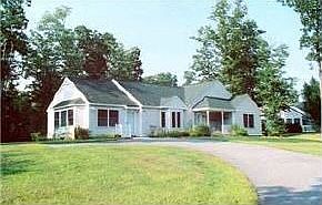 front of home, free-standing house /w accessory apartment