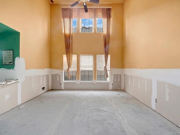 4th image of 130 Benefield Boulevard