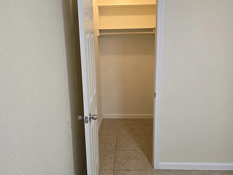 617 Maple St #2 — Photo 8