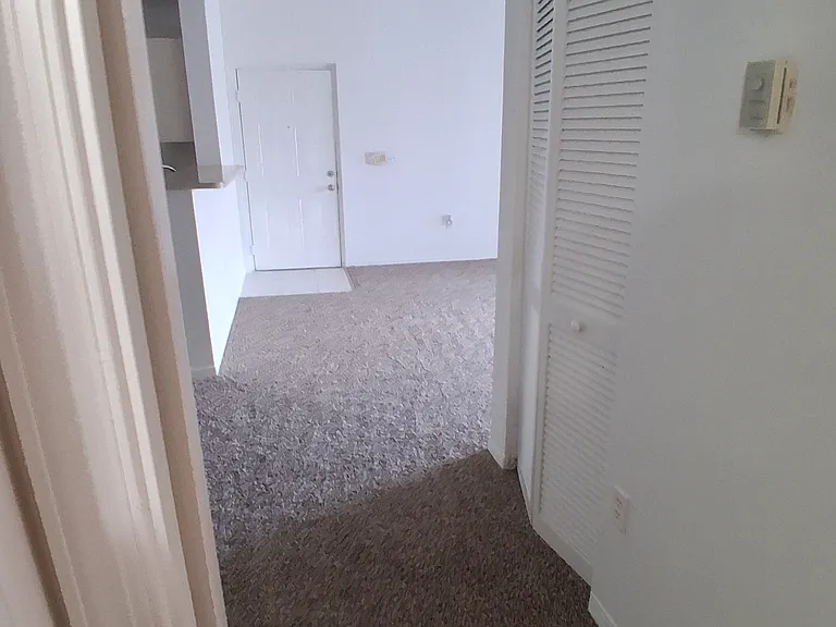 11165 SW 6th St #305 — Photo 25