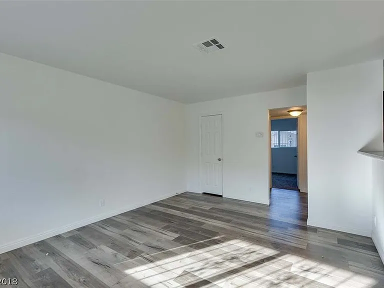 1840 Harding St #1 — Photo 1