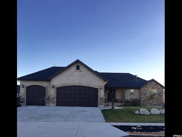 1st image of 453 W McAllister Ln