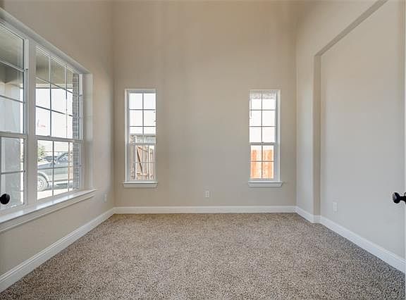 5th image of 15612 Yarberry Dr