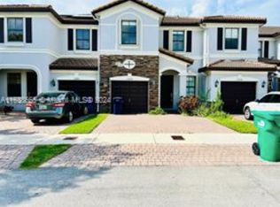 11614 NW 87th Ln, Doral, FL 33178