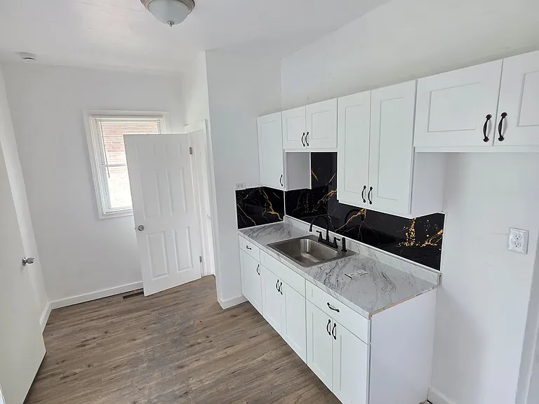 14063 Freeland St — Photo 7