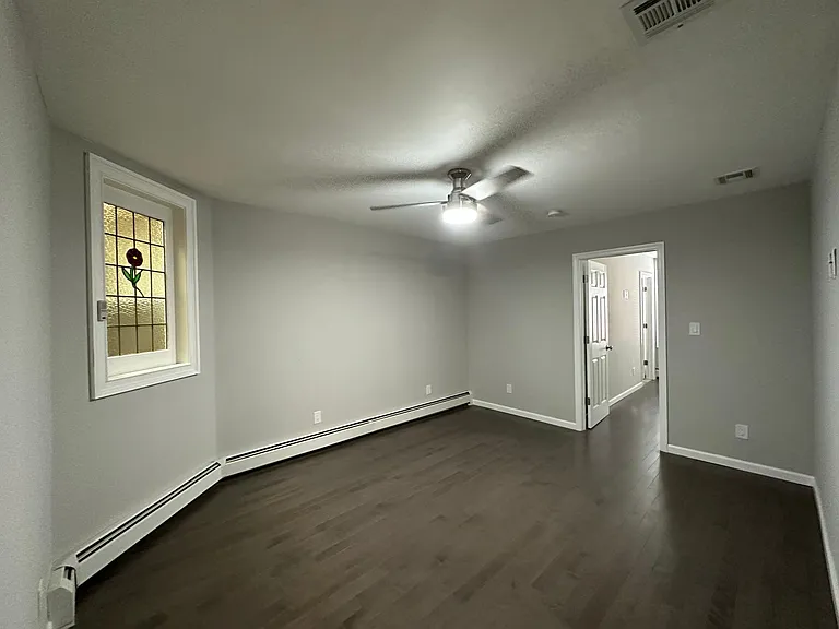 424 Broadway #2 — Photo 17