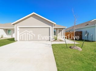 216 Sycamore Pl, Wilmer, TX 75172