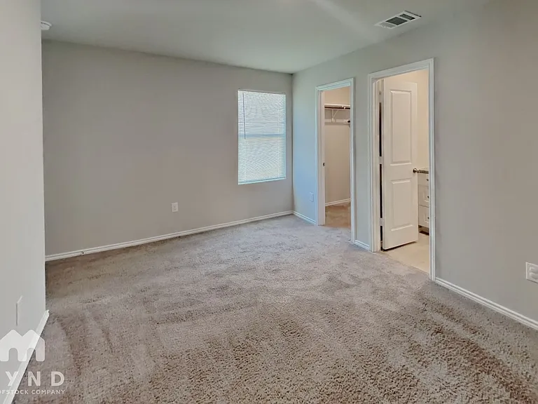 4220 Thalweg Way — Photo 6
