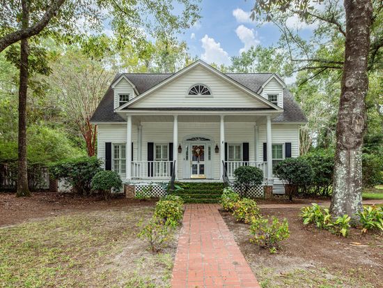 105 Scott Ct, Summerville, SC 29483