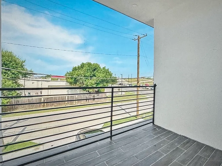 2902 Jim St — Photo 18