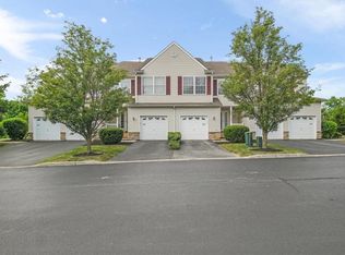 4905 Ridgecrest Dr, Wappingers Falls, NY 12590