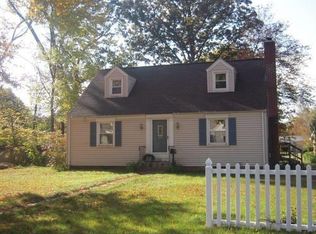 26 Norwood St, Manchester, CT 06040